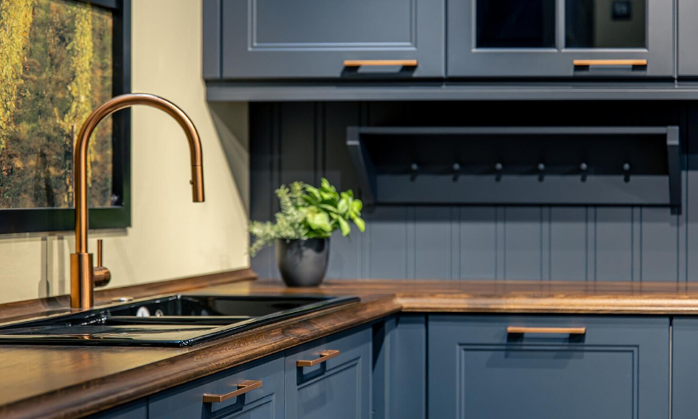 Palm Beach Gardens kitchen remodel creating stylish, functional spaces with quality craftsmanship.